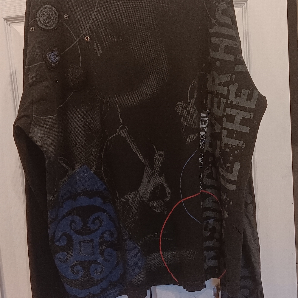 Cirque Du Soleil Men's Black and Blue Crewneck Long Sleeve Sweater Size XXL